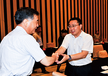 原中央政治局常委、第十三届全国政协主席， 时任国务院副总理汪洋接见PT视讯科技总裁薛驰