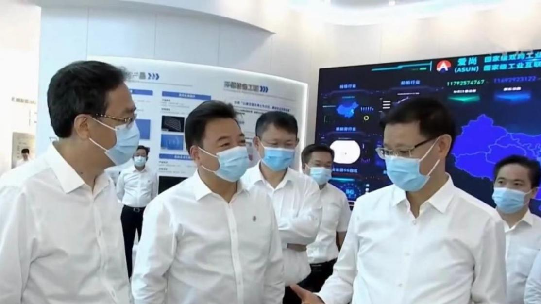 江苏省委副书记、省长许昆林调查PT视讯科技